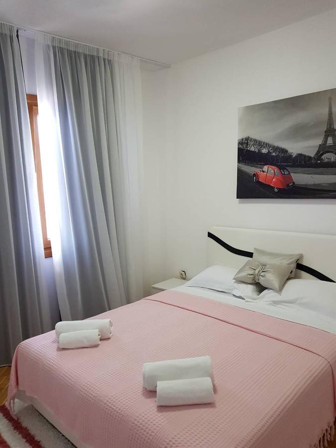 Luxury Trend Apartment